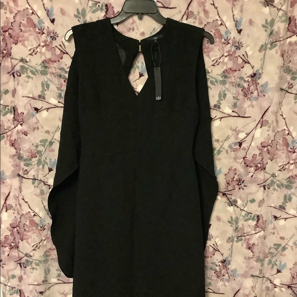 Dress - Picture 1 of 8